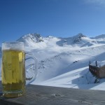 Winterraum Vernagthütte mit Guslarspitzen  Bild zum Vergrößern anklicken